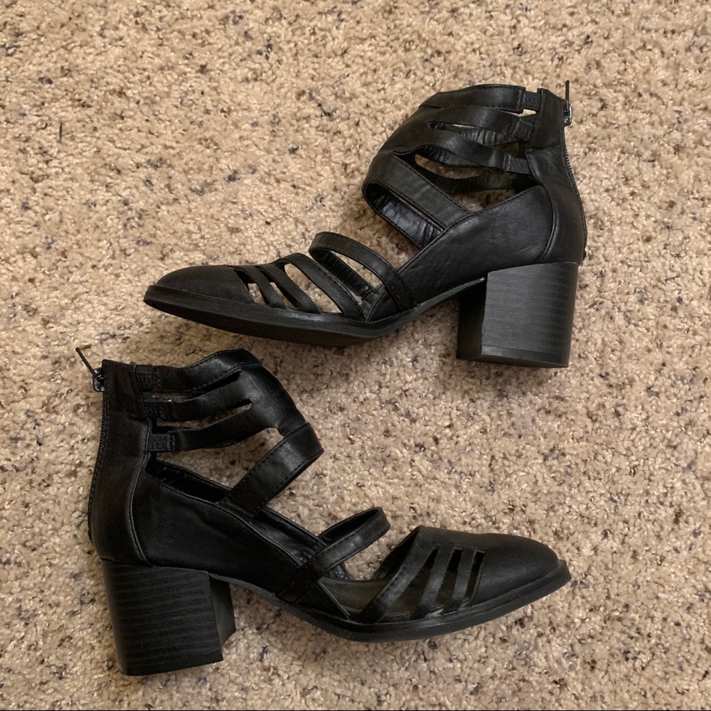 Black chunky heels